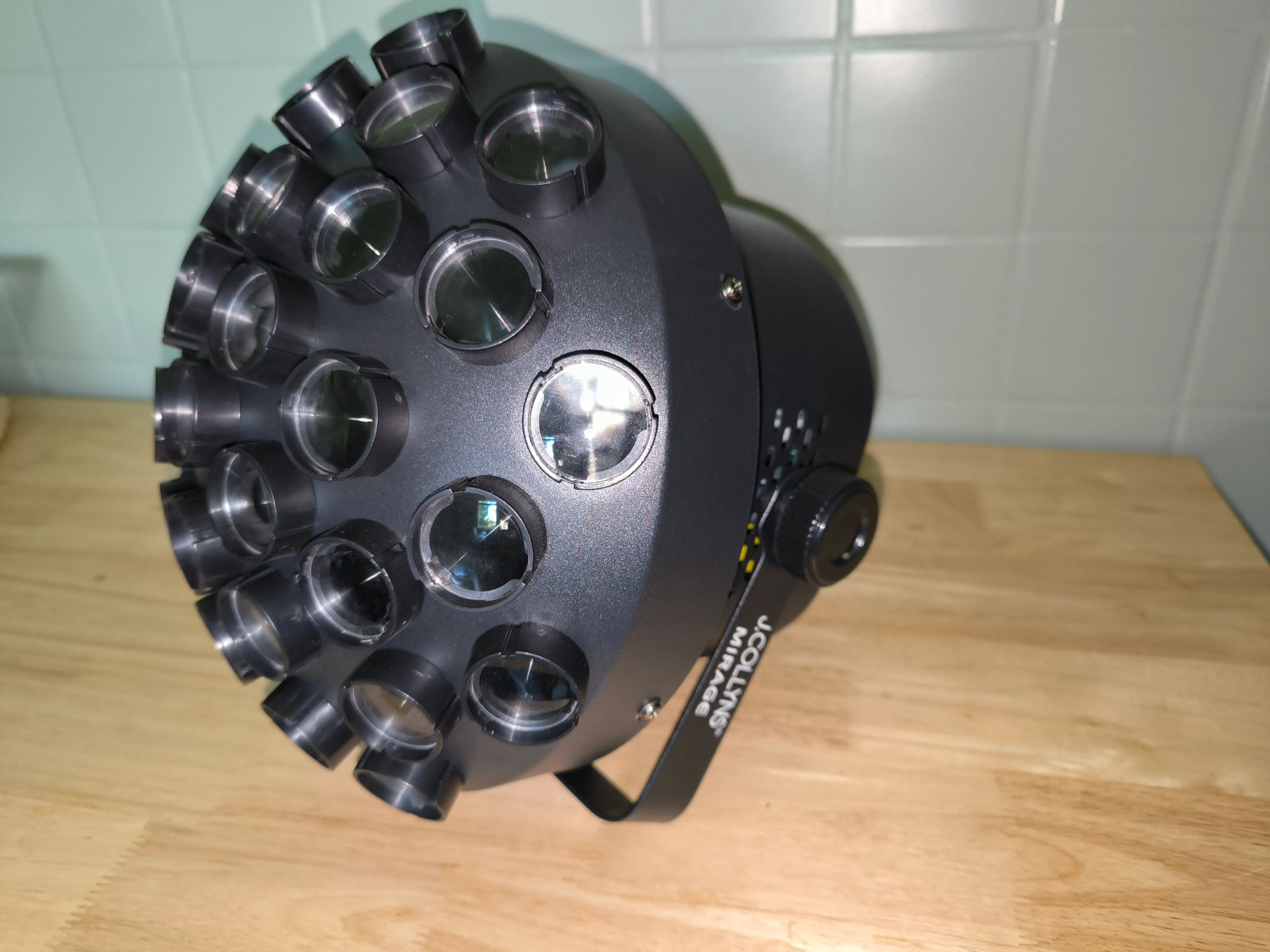 J.COLLYNS MIRAGE - aperçu vidéo